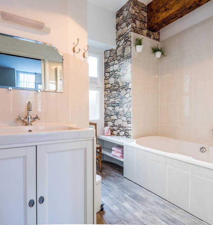 Chambres D'Hotes Le Relais Des Remparts Rions Zewnętrze zdjęcie
